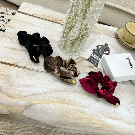 【3月3日 上午12:30 秒杀】纯原 Theory 真丝丝绒蝴蝶结 发圈马尾圈 礼盒装 商品图7
