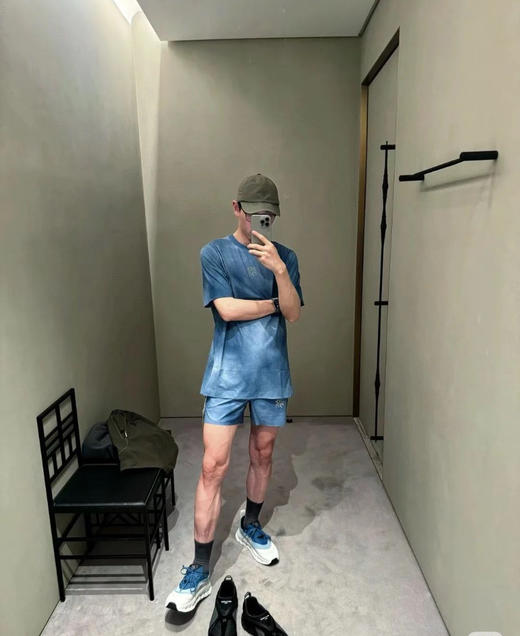 年后发！巨好穿！！强烈推荐【On昂跑×LO*WE罗家联名款户外轻便跑鞋运动鞋】明星同款！男女款都有！认准独家货源❗️出入专柜无压力！上脚显腿长~ 不管休闲还是运动都很百搭 商品图7