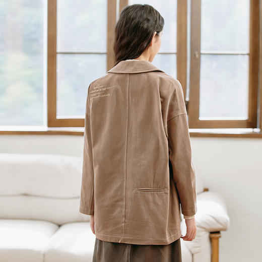 Famecoco范可儿纯棉刺绣落肩西装外套女士宽松直筒通勤咖色西服F225AW009 商品图4