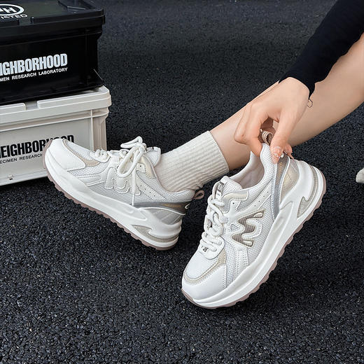 丁摩 真皮透气阿甘老爹鞋女春季网面轻便舒适耐磨新款厚底增高显脚小运动小白鞋5ZF-6658 商品图1