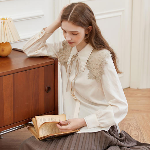 Famecoco范可儿原创设计感衬衫女士秋天长袖翻领宽松开衫衬衣F225BH024 商品图1