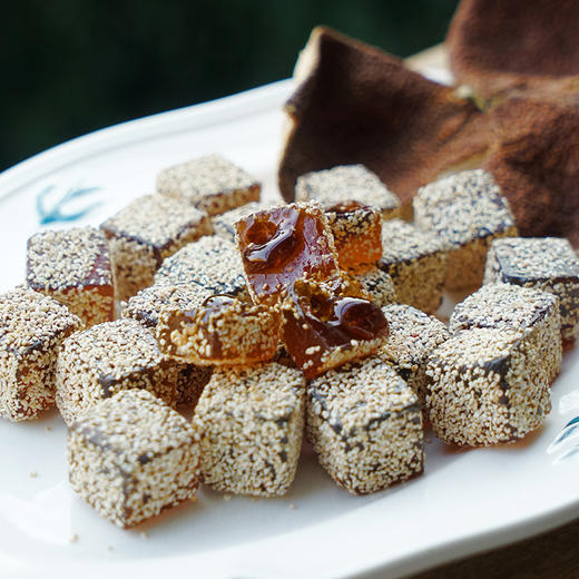 【双重口感 软糯Q弹】一方云拾爆浆陈皮糖 酸甜带咸 陈皮颗粒 饭后解腻  独立包装 方便携带 100g/袋 商品图5