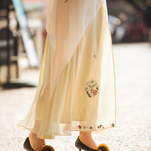 【林栖设计小店】孟庭苇同款真丝轻凉马面裙绣花优雅收腰新中式2025夏季新品半身裙女1952020 商品图7