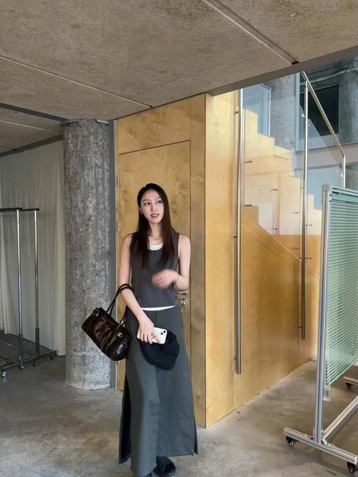 普拉达LuxSoft手拿包包来啦油蜡又时髦的高级能get他们的颜复古感拿捏的非常到位（HH） 商品图1