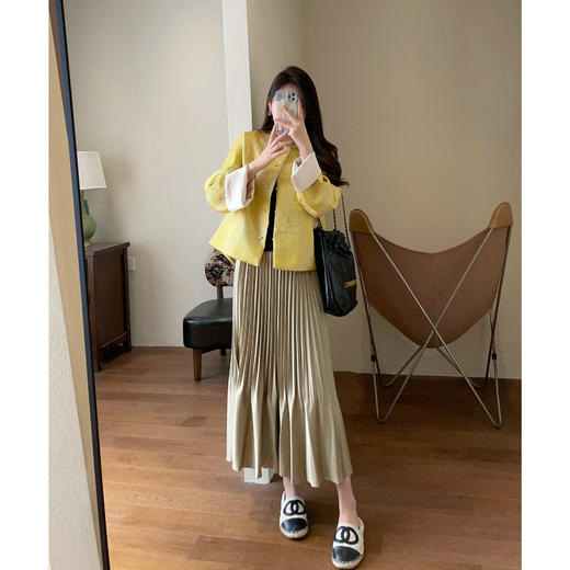 新中式改良国风浮雕提花宽松显瘦小个子短款外套女2025春款！ 商品图1