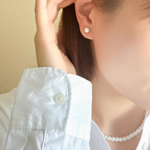 【品牌授权】BAOFANDI宝梵迪 2025新款珍珠项链礼盒三件套/三八女神节好礼 珍珠项链+珍珠耳钉+珍珠手链）+礼袋+质保卡*1+证书*1 商品图4