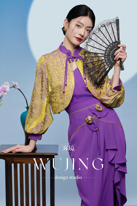 3205141 紫金梦雨 进口纹理蜂窝缎半裙 雾境 商品图4