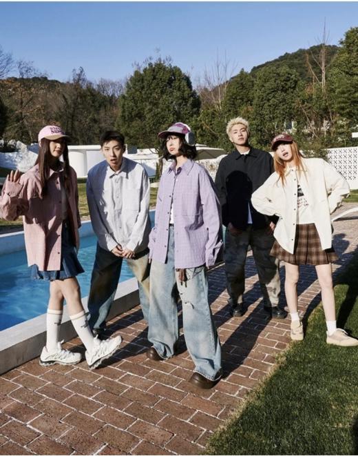 神仙情侣款衬衣❗仅售79/件💰同款官网258💰【斯辰唯佳 情侣多巴胺色系🌈山系泡泡格衬衣E50-G2509】拍照超上镜📸和TA一起甜到炸🔥 商品图1