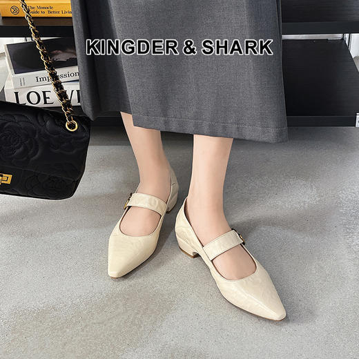 经典鲨2025春季新品百搭纯色优雅尖头浅口气质中粗跟单鞋女KW117-517021 商品图0