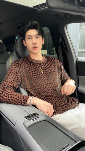 T2591夏季高级感新款韩版撞色立体提花圆领长袖T恤小众设计显瘦上衣