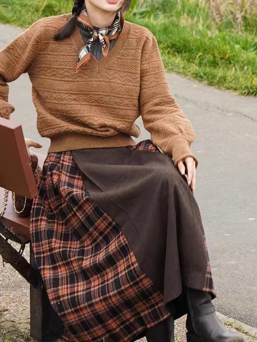 浮生八记/24C121/V领阿兰织法羊腿袖渔夫毛衣 商品图2