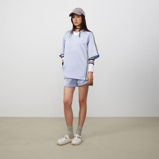 lost in echo2025春夏新款宽松休闲缎面V领短袖棒球衫T恤运动短裤 商品图0