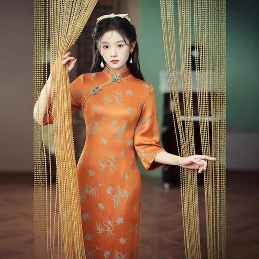 改良日风修身，提花丝绸橙色旗袍XL1138 商品图2