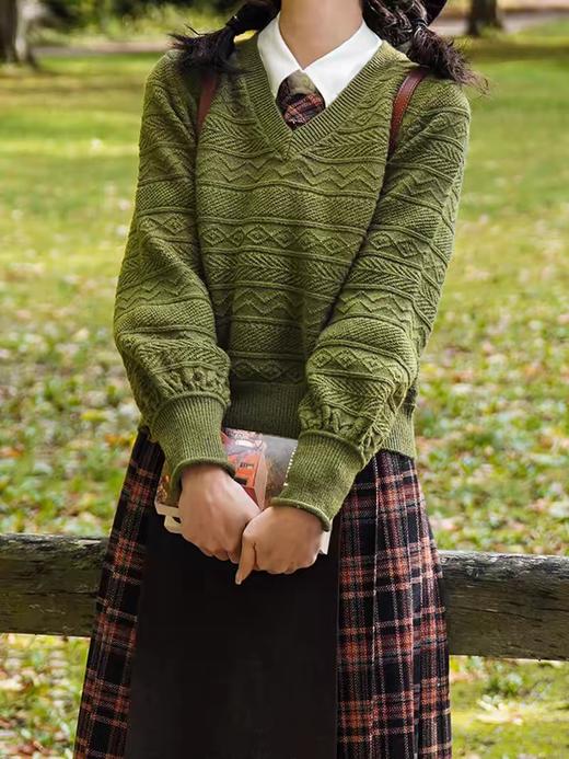 浮生八记/24C121/V领阿兰织法羊腿袖渔夫毛衣 商品图3