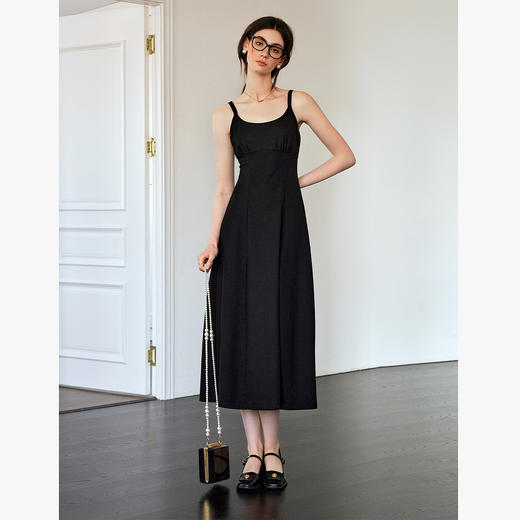 OLrain欧芮儿法式黑色连衣裙女夏季2025新款简约气质深U领吊带裙 商品图0