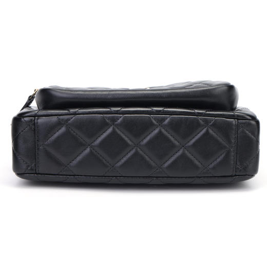 CHANEL香奶奶 25C 品牌徽标拉链开合 亮面皱纹小羊皮 手提单肩包 女款 黑色（HH） 商品图3