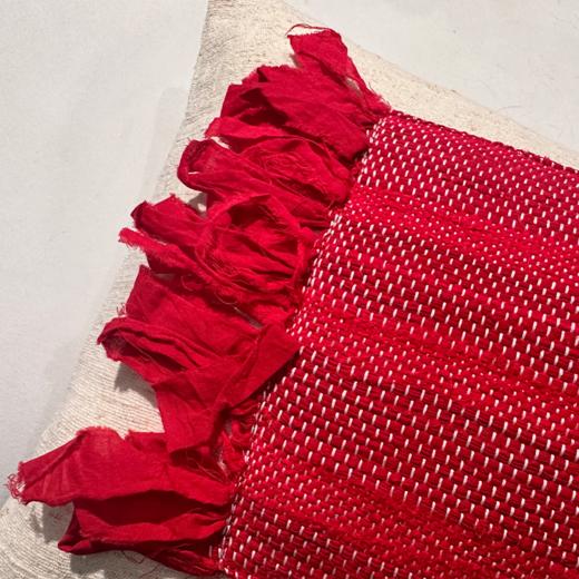 【林栖设计小店】东阳植物染裂织拼布长腰枕LX1925016-LX1925018（预售十天） 商品图2