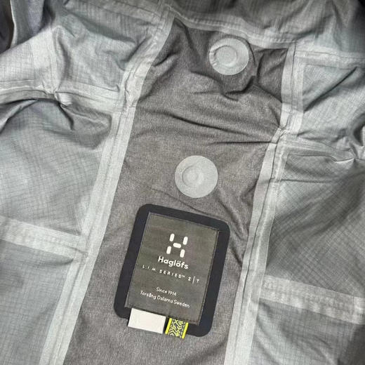 正品火柴户外L.I.M ZT Mountain GTX PRO防风防水硬壳冲锋衣 现全品相，全身压胶，数量不多！专业级别 价格惊喜 错过没有！
尺码：S-XL 商品图8