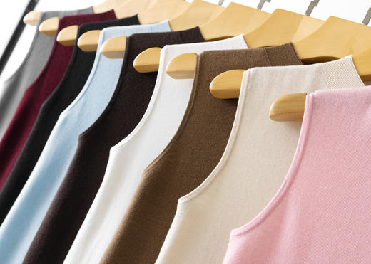 【高品质私服】【扬子精纺羊毛四平半高领背心】德国斯托尔16针细针加工，针法细腻平整YS88089-CC 商品图3