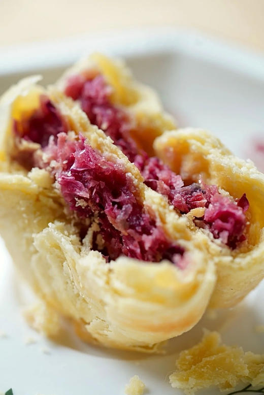 【斌哥优选】云南美食专场。云南鲜花饼。食用鲜花入料，配料干净，保质期15天。外酥内软，花香浓郁，甜而不腻 商品图3