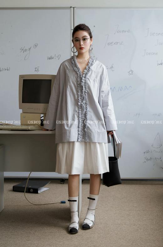 【门店同款】ENJOY春季盐貌似糖两面穿荷叶边衬衫 161848387 商品图1