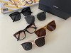 D030412俩侧竖铆钉点缀方圆版型显脸小墨镜 商品缩略图0