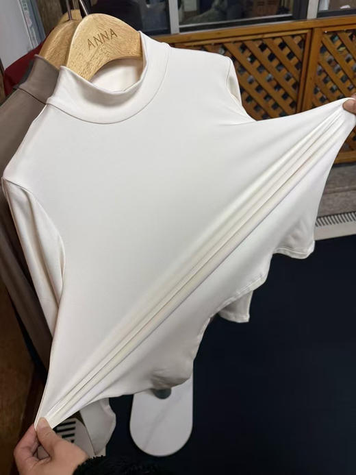 正品哥弟美雅碧打底衫，男女同款，高弹力，专柜在售，四个色，尺码M-3XL
清货特价 商品图3