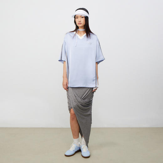 lost in echo2025春夏新款宽松休闲缎面V领短袖棒球衫T恤运动短裤 商品图2