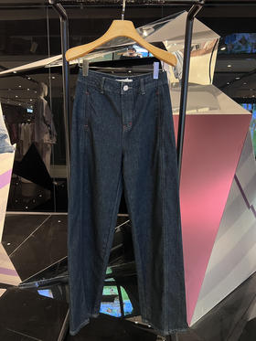 普洗蓝弯刀牛仔裤