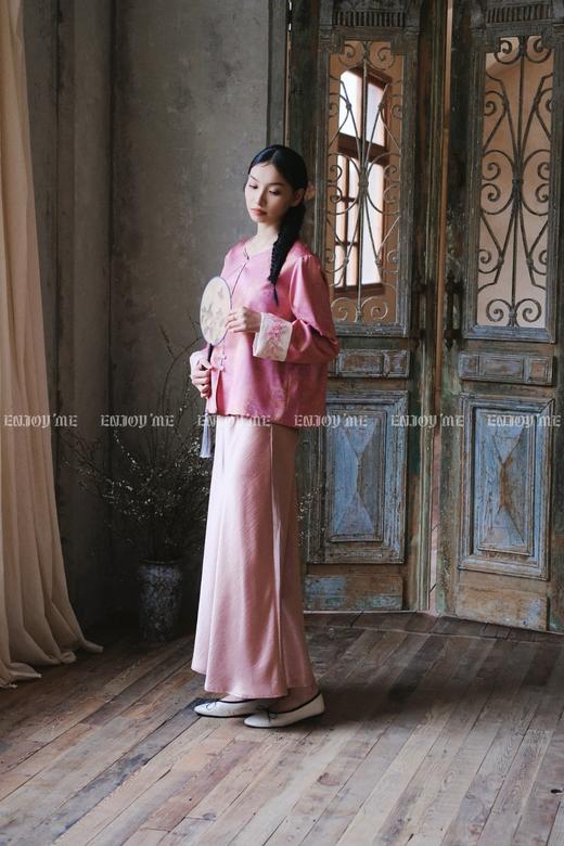 【门店同款】ENJOY春季云敛-春光推盏袖口钉珠外套 161900051 商品图6