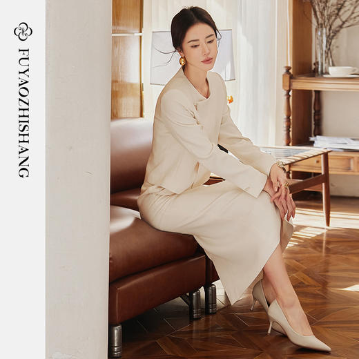 FUYAO扶摇 国风西装外套女2025新款圆领盘扣短外套新中式轻奢高端 商品图3