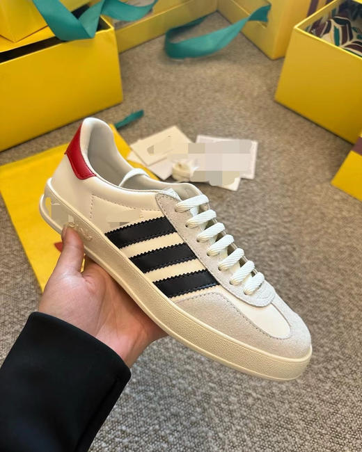 35-1极限特惠 Gazelle外表下 二舅复古德训鞋 高端真丝绒情侣款运动鞋 商品图6