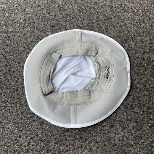 正品Titleist高尔夫球帽 软顶渔夫帽，遮阳 超轻 均码，可以调节大小！
只有十顶 商品图3