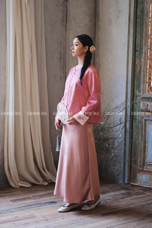 【门店同款】ENJOY春季云敛-春光推盏袖口钉珠外套 161900051 商品图1