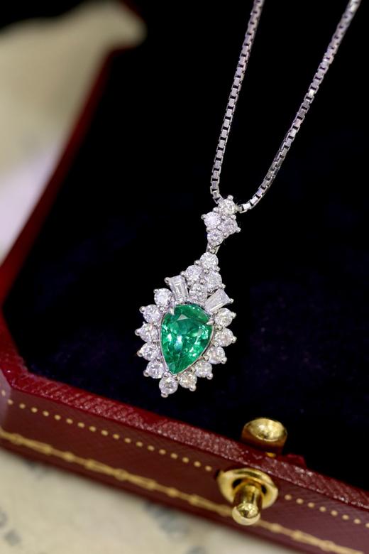 0.93ct刻面祖母绿吊坠 商品图2