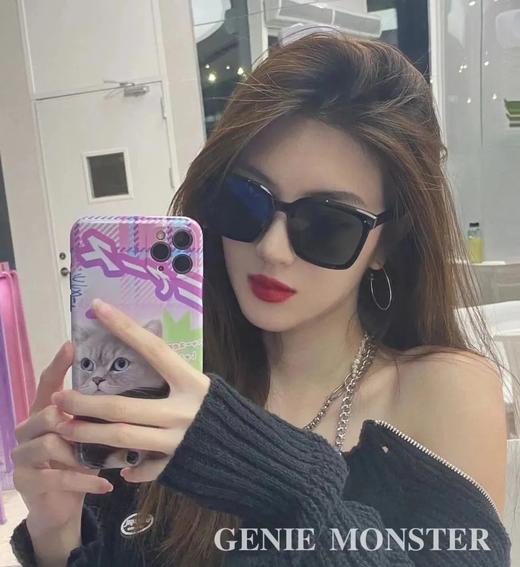 D030412俩侧竖铆钉点缀方圆版型显脸小墨镜 商品图4