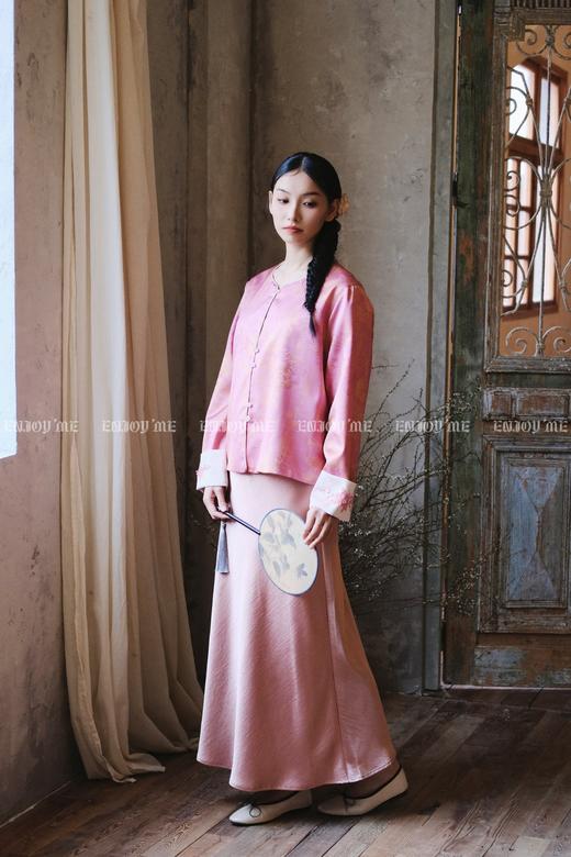 【门店同款】ENJOY春季云敛-春光推盏袖口钉珠外套 161900051 商品图2