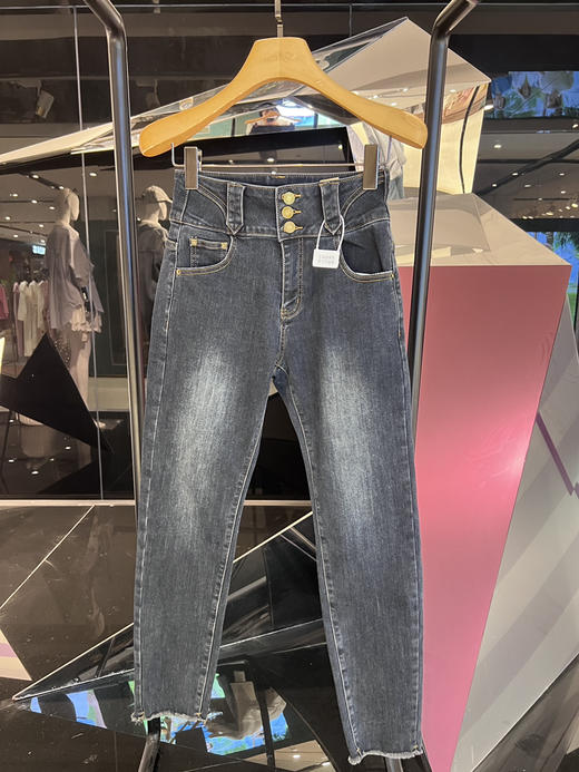 女士加绒牛仔小脚长裤 商品图0