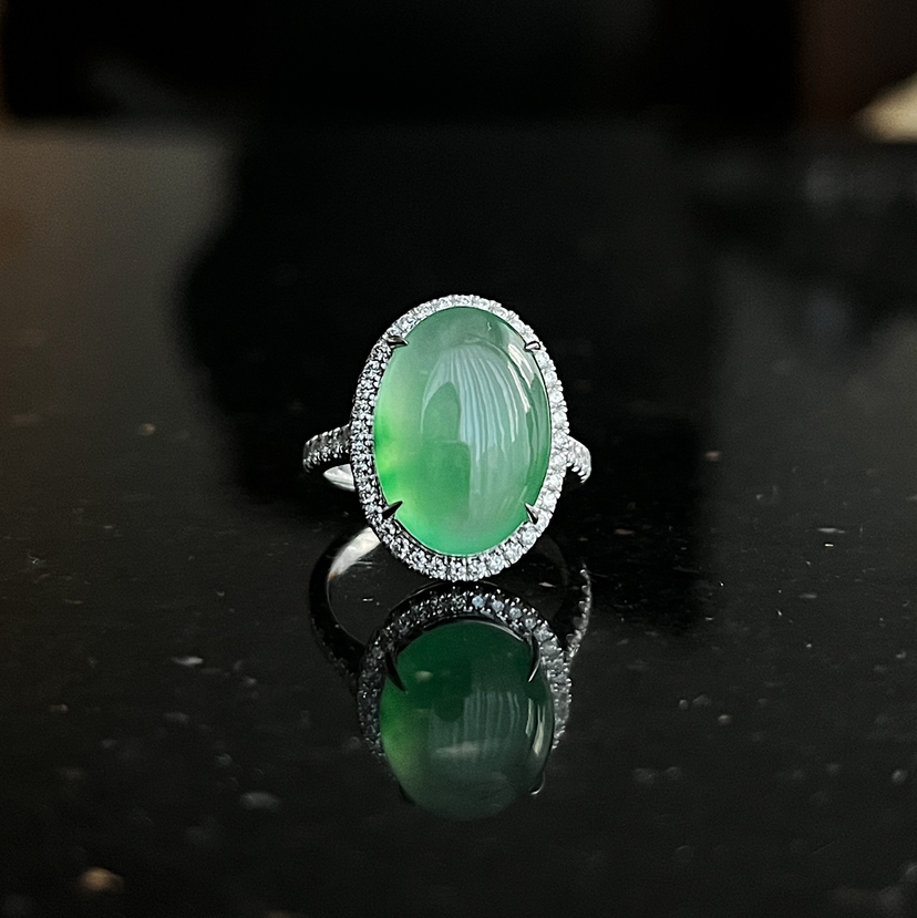 CLASSIC系列 18K镶钻石和天然翡翠 戒指