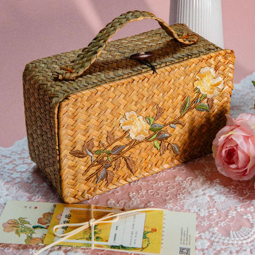 羽诗制造出品 一路生花保温杯气垫梳香皂文创礼盒 商品图5