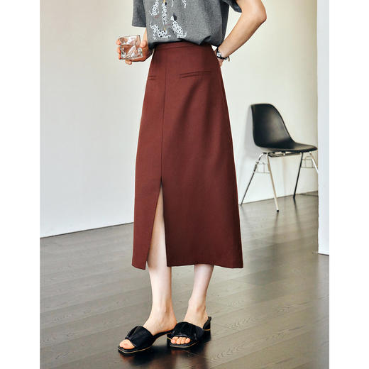 
OLrain欧芮儿复古红半身裙女夏季2025年新款通勤复古直筒A字半裙 商品图2