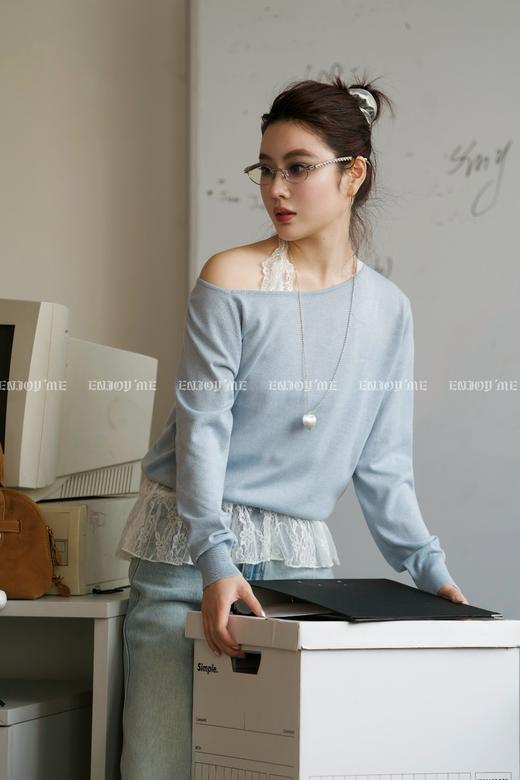 【门店同款】ENJOY春季“盐貌似糖”蕾丝打底斜肩针织 161943940 商品图4