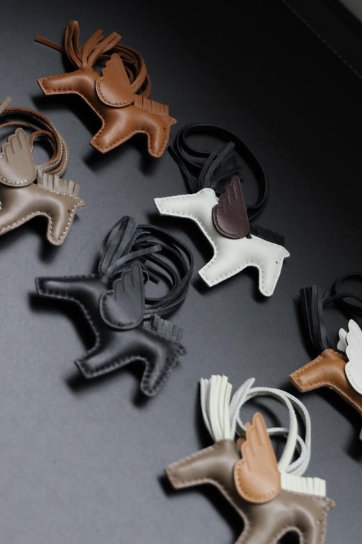 小马挂件 羊皮小飞马挂饰纯手工适用于包包车内吊饰 PJ969 商品图2