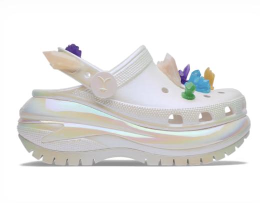 5折！Crocs 女款厚底水晶洞洞鞋 镭射配色 8码以上 商品图0