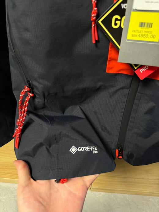 正品火柴户外L.I.M ZT Mountain GTX PRO防风防水硬壳冲锋衣 现全品相，全身压胶，数量不多！专业级别 价格惊喜 错过没有！
尺码：S-XL 商品图6