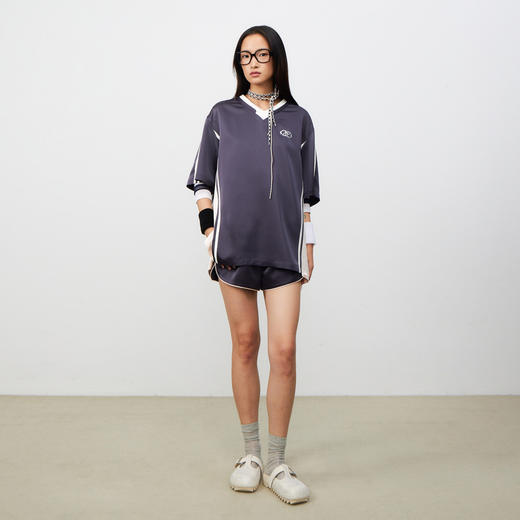 lost in echo2025春夏新款宽松休闲缎面V领短袖棒球衫T恤运动短裤 商品图3