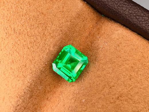 1.67ct刻面祖母绿裸石 商品图1