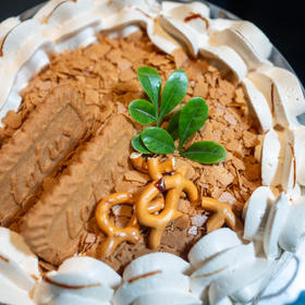 6寸薄脆栗子蓉蛋糕（焦糖乳脂奶油➕栗子蓉夹心）