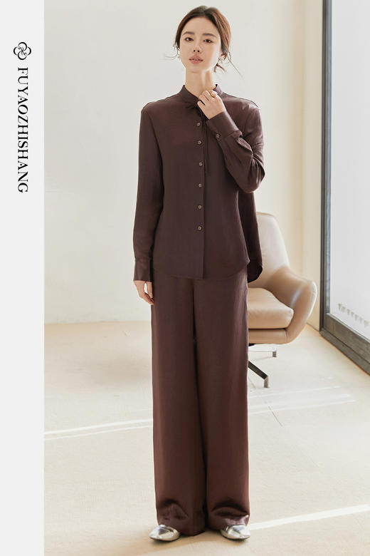 FUYAO扶摇 随性松弛 缎面醋酸长袖衬衫新中式休闲直通裤时尚套装 商品图5