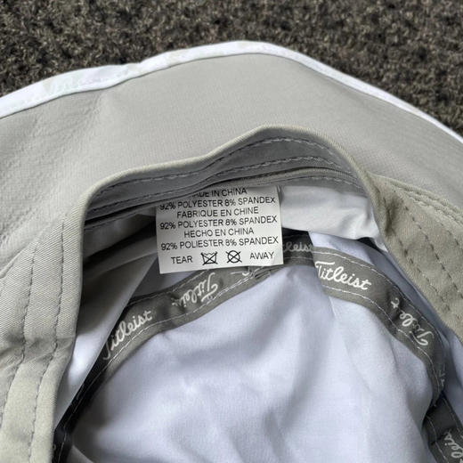 正品Titleist高尔夫球帽 软顶渔夫帽，遮阳 超轻 均码，可以调节大小！
只有十顶 商品图5